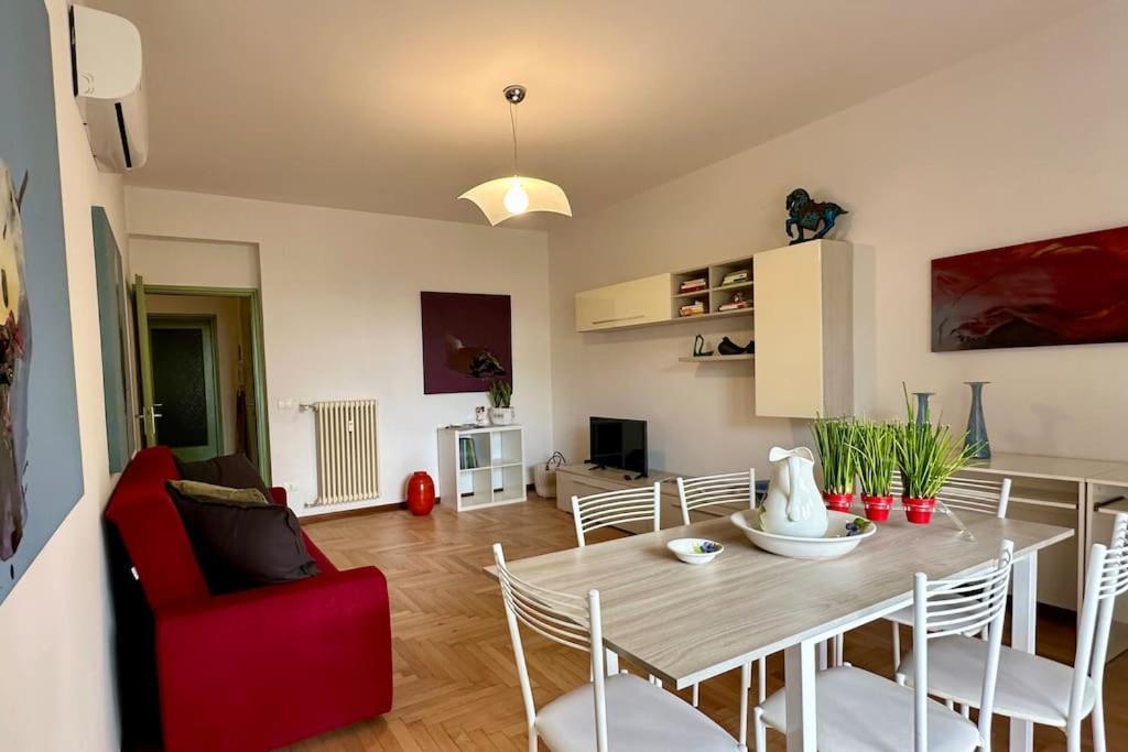 A Casa Di Deborah Apartment Padova Bagian luar foto