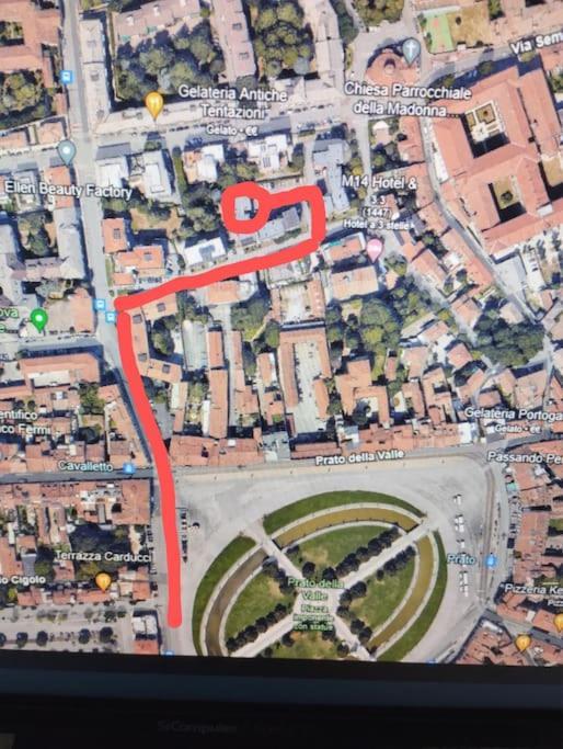 A Casa Di Deborah Apartment Padova Bagian luar foto